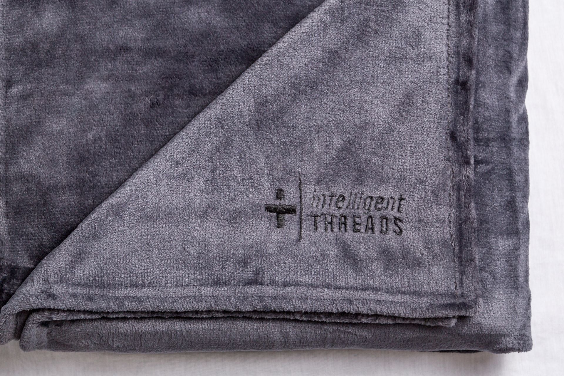 Intelligent Threads Recovery Blanket