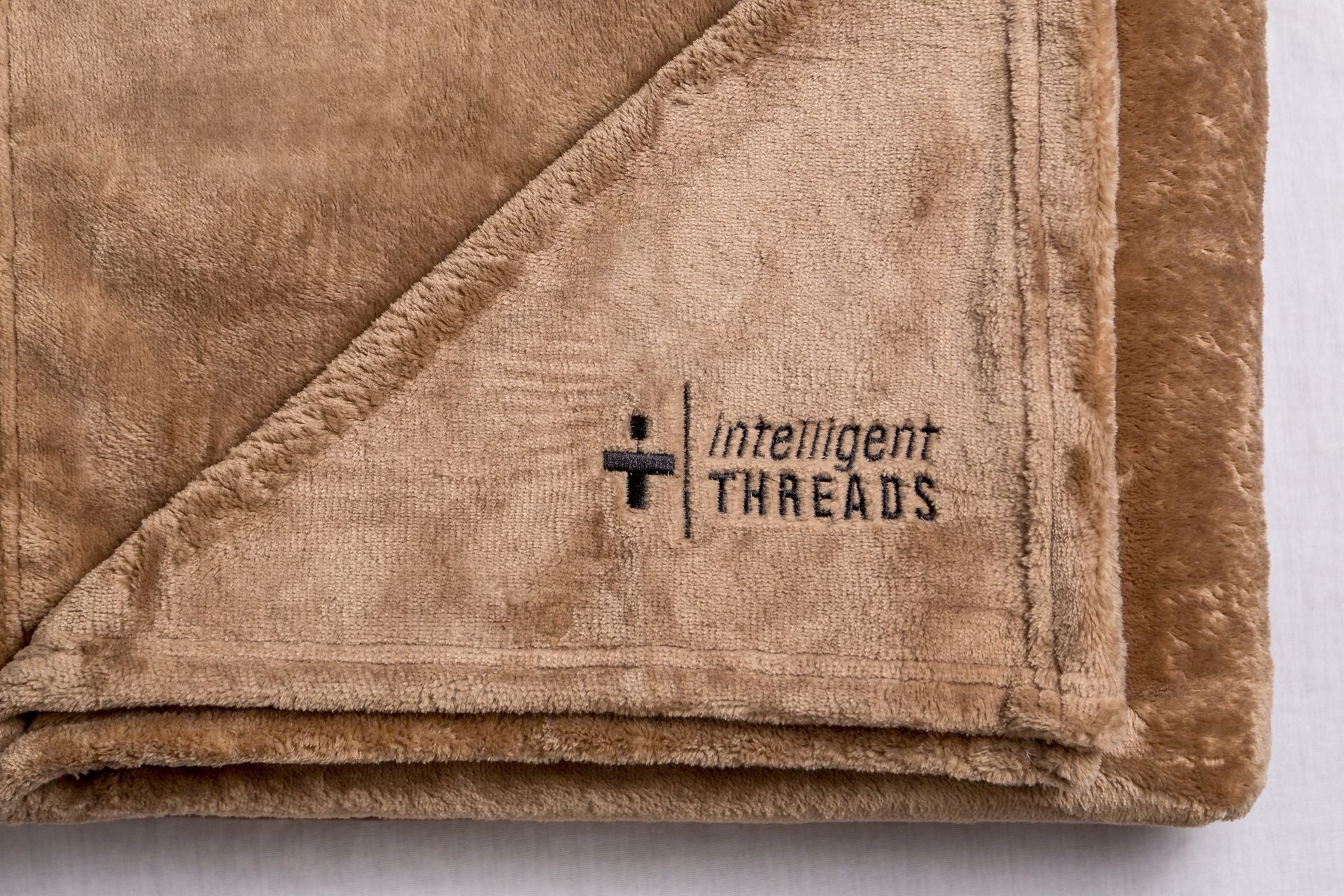 Intelligent Threads Recovery Blanket